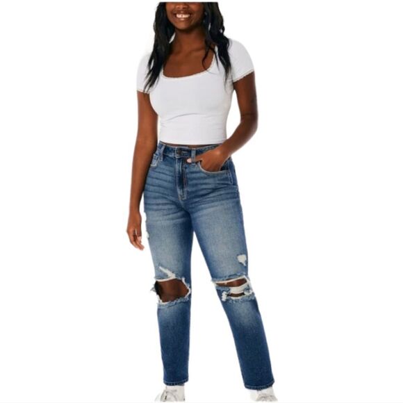 Hollister Curvy High-Rise Mom Jean - Picture 7 of 7